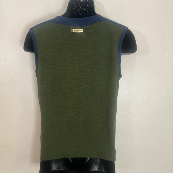 Modus Vivendi Sleeveless T Shirt Small Gently worn 95% viscose / 5% elastane - Picture 2 of 5